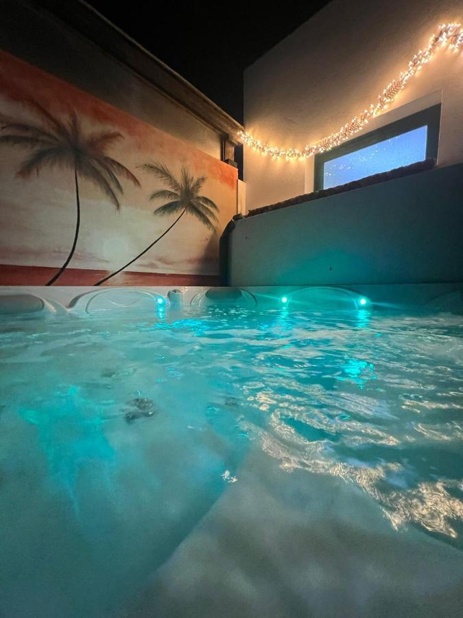 Casa Orilla! Beautiful Private Holiday Villa With Hot Tub ลาโอลีวา ภายนอก รูปภาพ