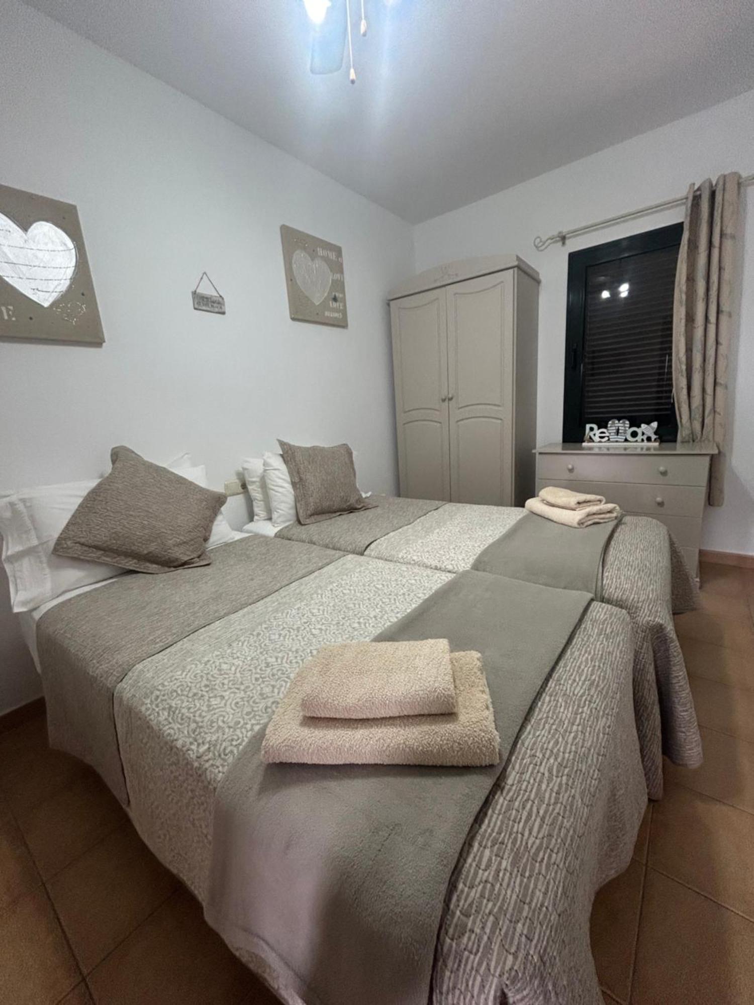 Casa Orilla! Beautiful Private Holiday Villa With Hot Tub ลาโอลีวา ภายนอก รูปภาพ